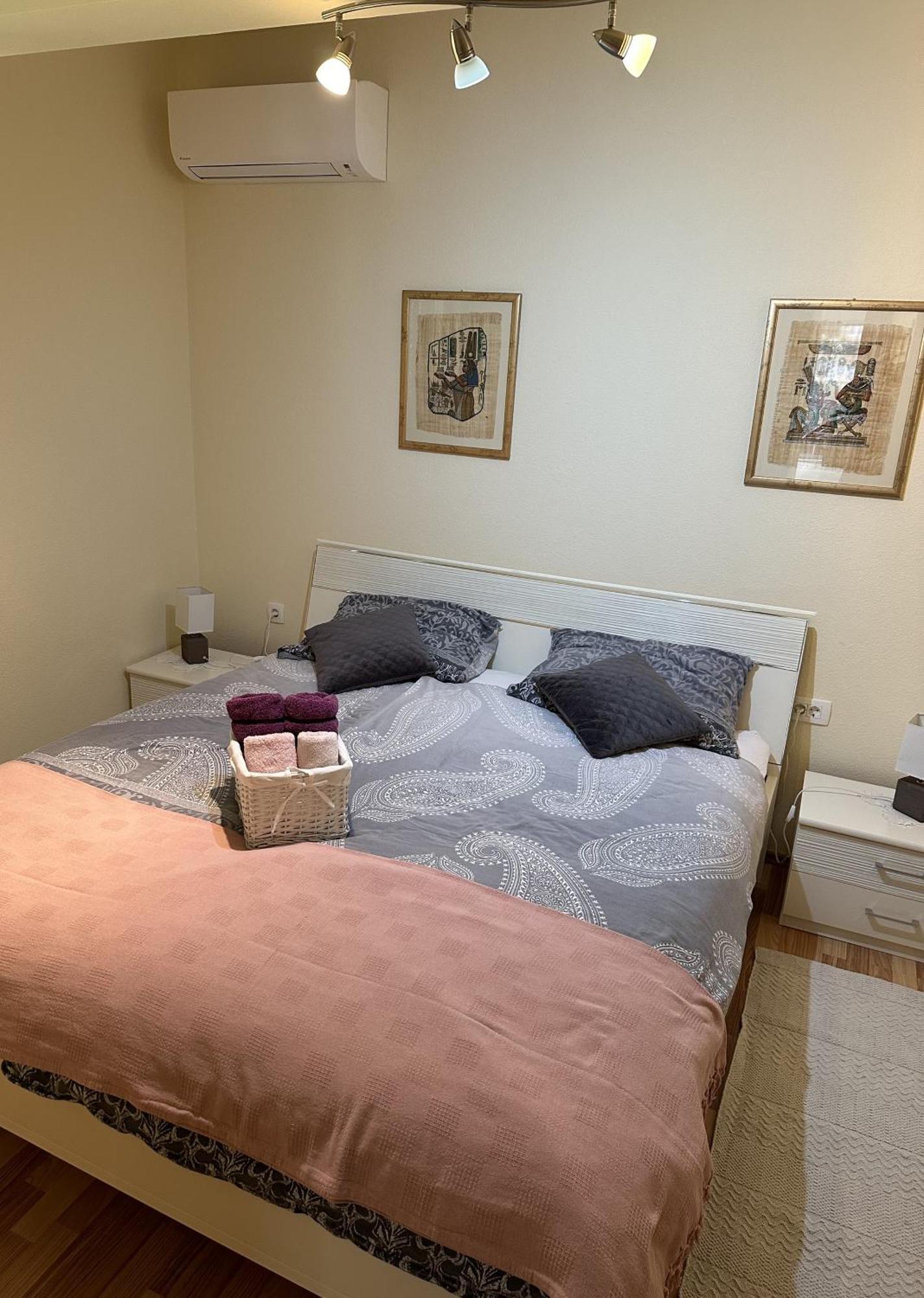 Apartmani Dora I Kati Оребич Екстер'єр фото
