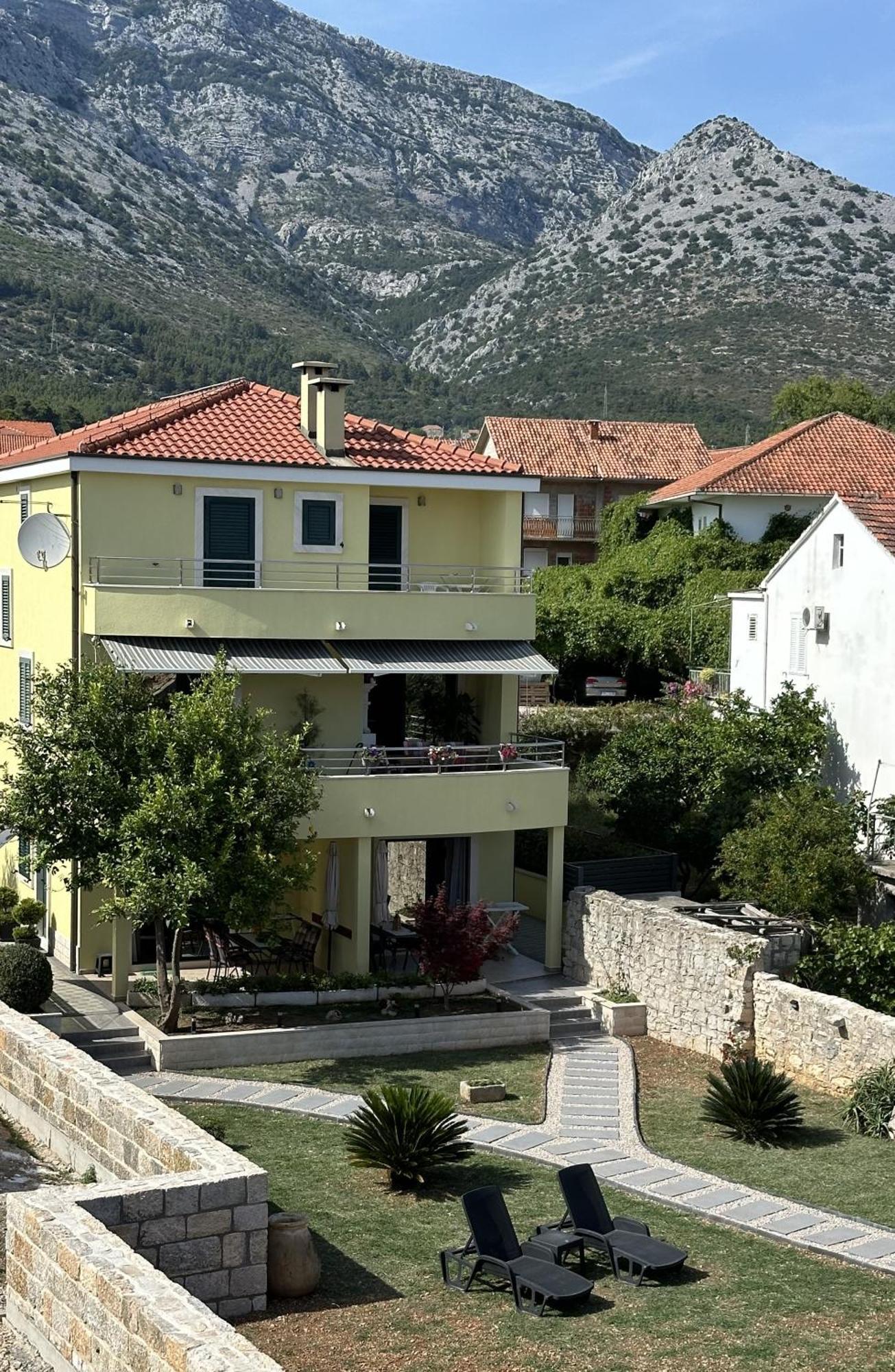 Apartmani Dora I Kati Оребич Екстер'єр фото